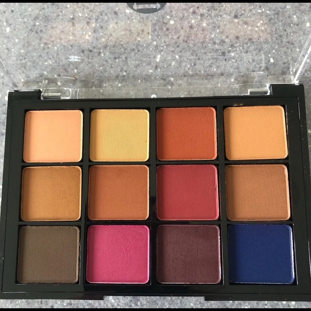 VISEART Eyeshadow Palette